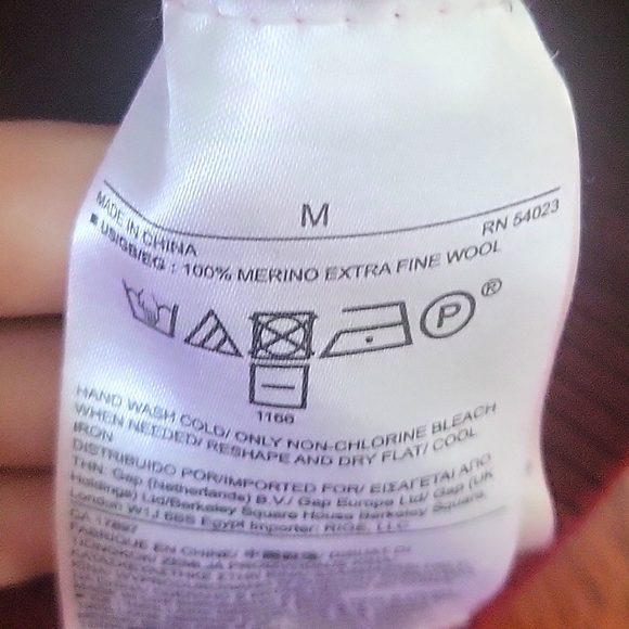 Banana Republic Extra Fine Merino Wool Sweater - Picture 5 of 5